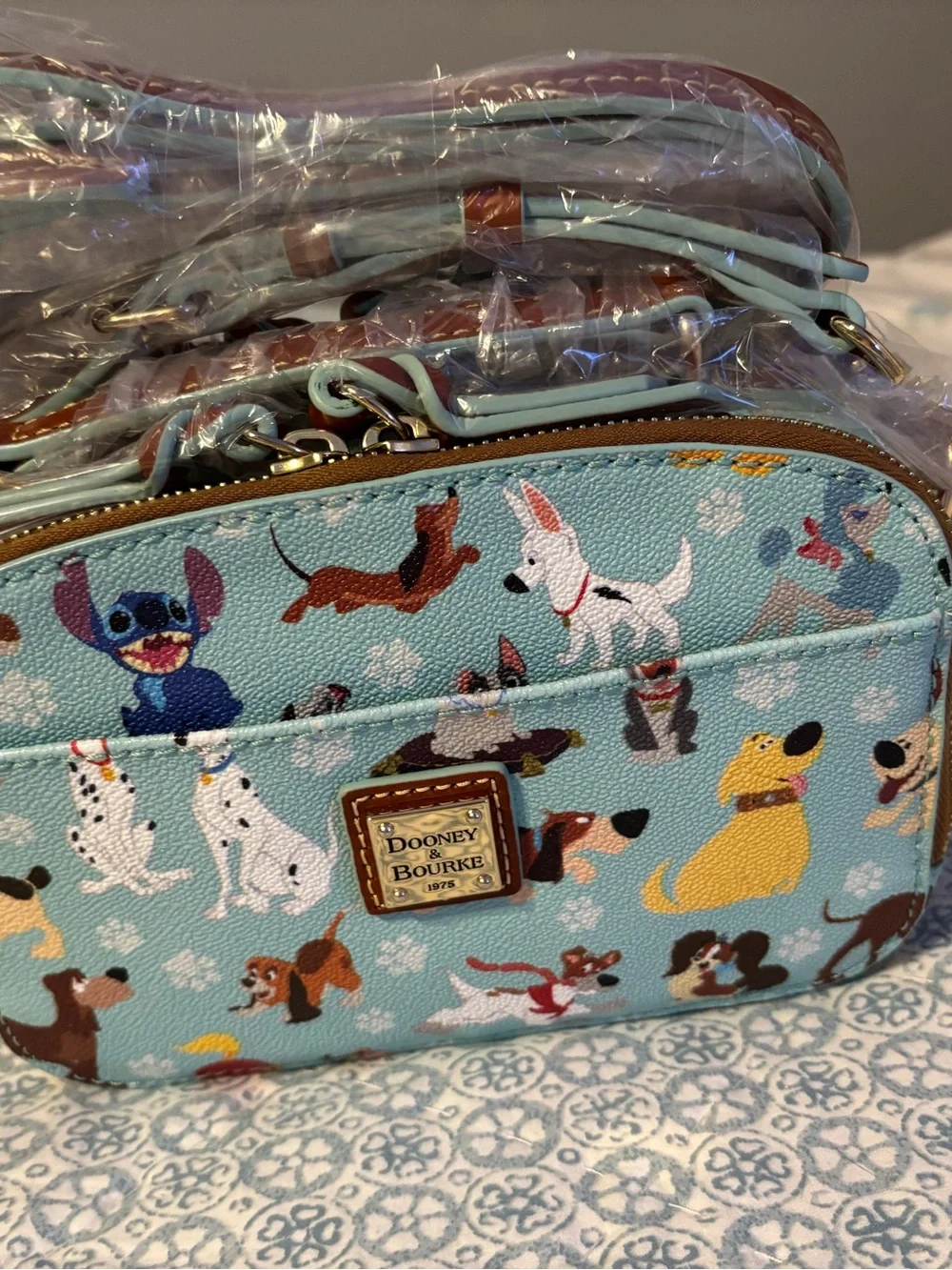 NWT Disney Dooney & Bourke 2017 Dogs Blue Ambler Crossbody Bag Purse Rare
